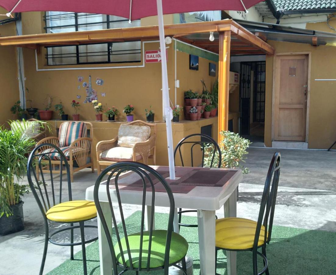 كويتو Alquimia Hostal المظهر الخارجي الصورة